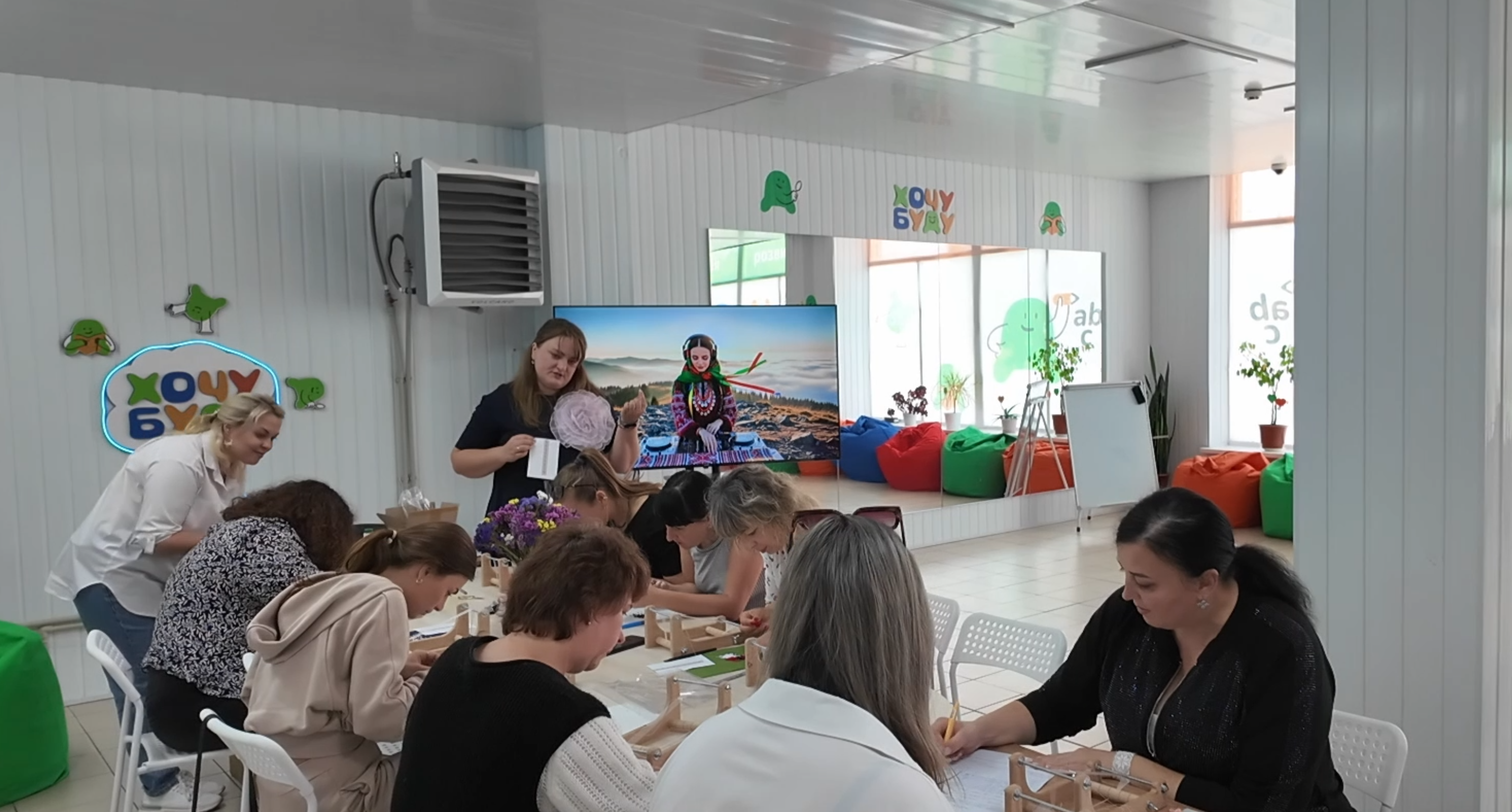 Бісерне ткацтво